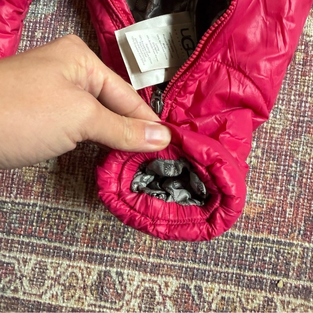 Ugg Baby 6-12 months Cozy Pink Kids One Piece Snowsuit - Picture 7 of 8